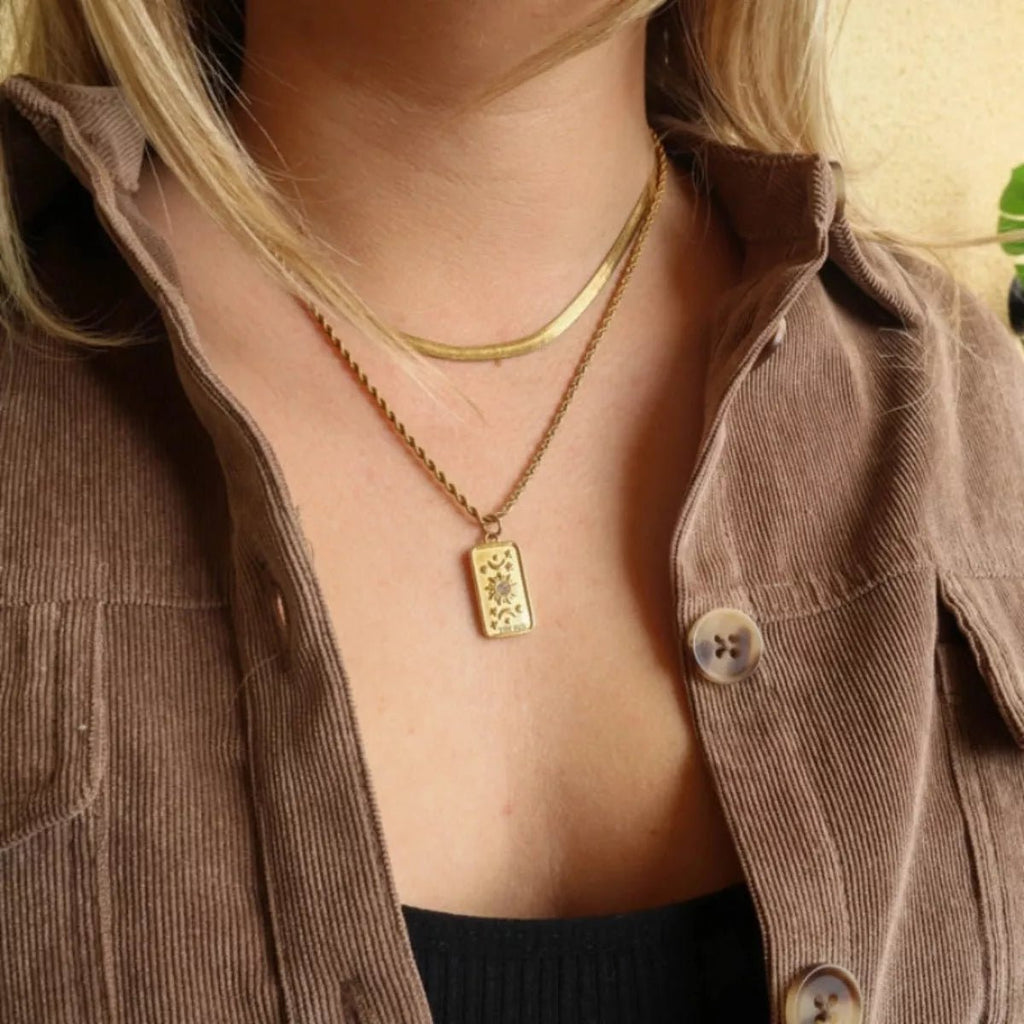 18K Gold - Plated Tarot Card Necklace - Goddess Vibes