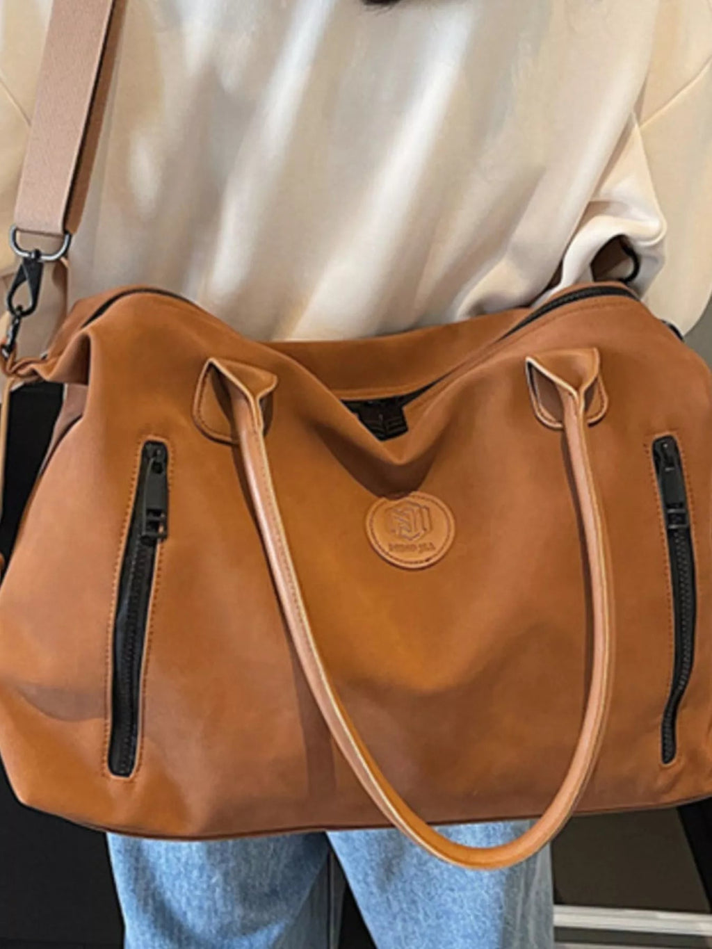 Adjustable Shoulder Strap Travel Duffel Bag - Crowned Energy CO.