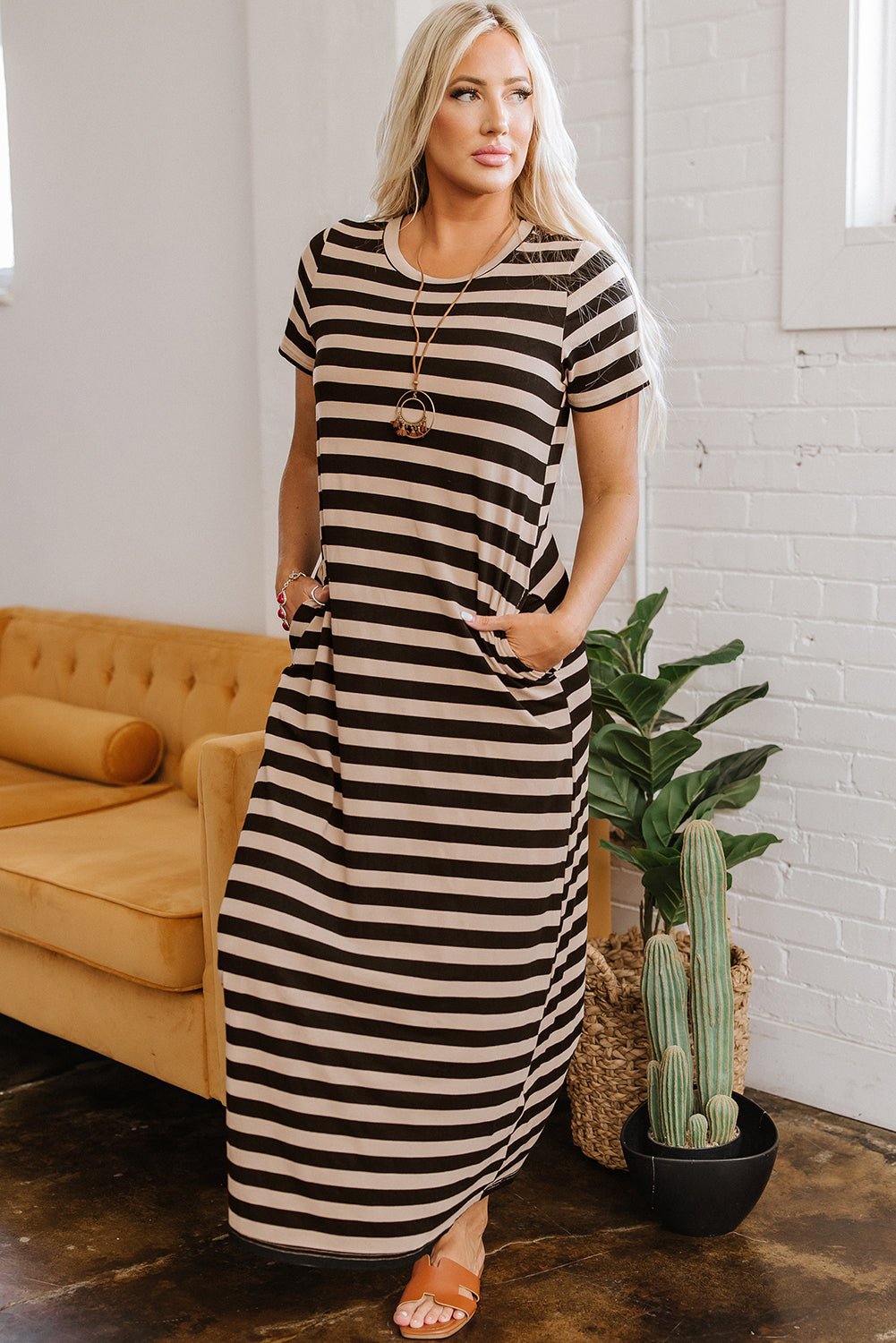 Black Stripe Casual Round Neck T-shirt Maxi Dress with Pockets - Goddess Vibes