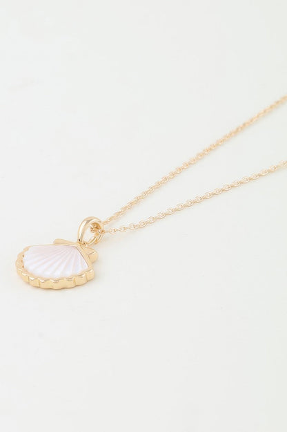 Classic Seashell Pendant Necklace - Goddess Vibes
