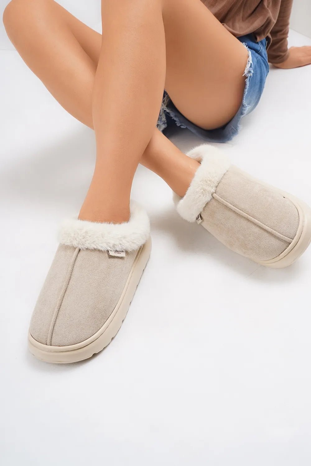 Furry Round Toe Platform Slippers - Goddess Vibes