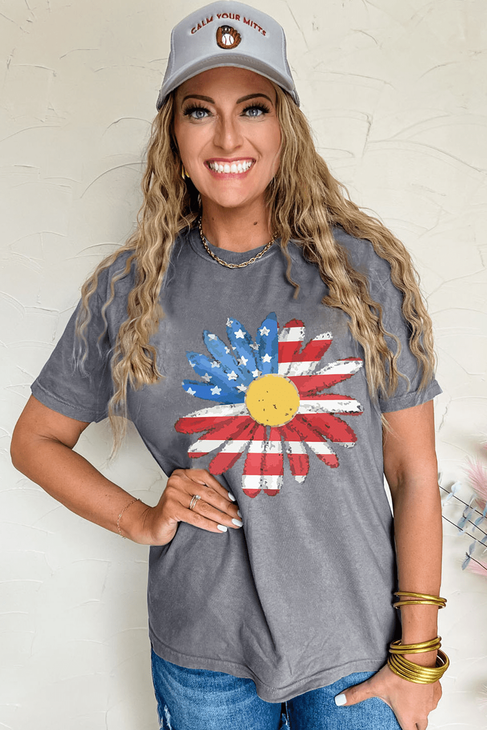 Gray Flag Pattern Sunflower Graphic Crew Neck Tee - Crowned Energy CO.