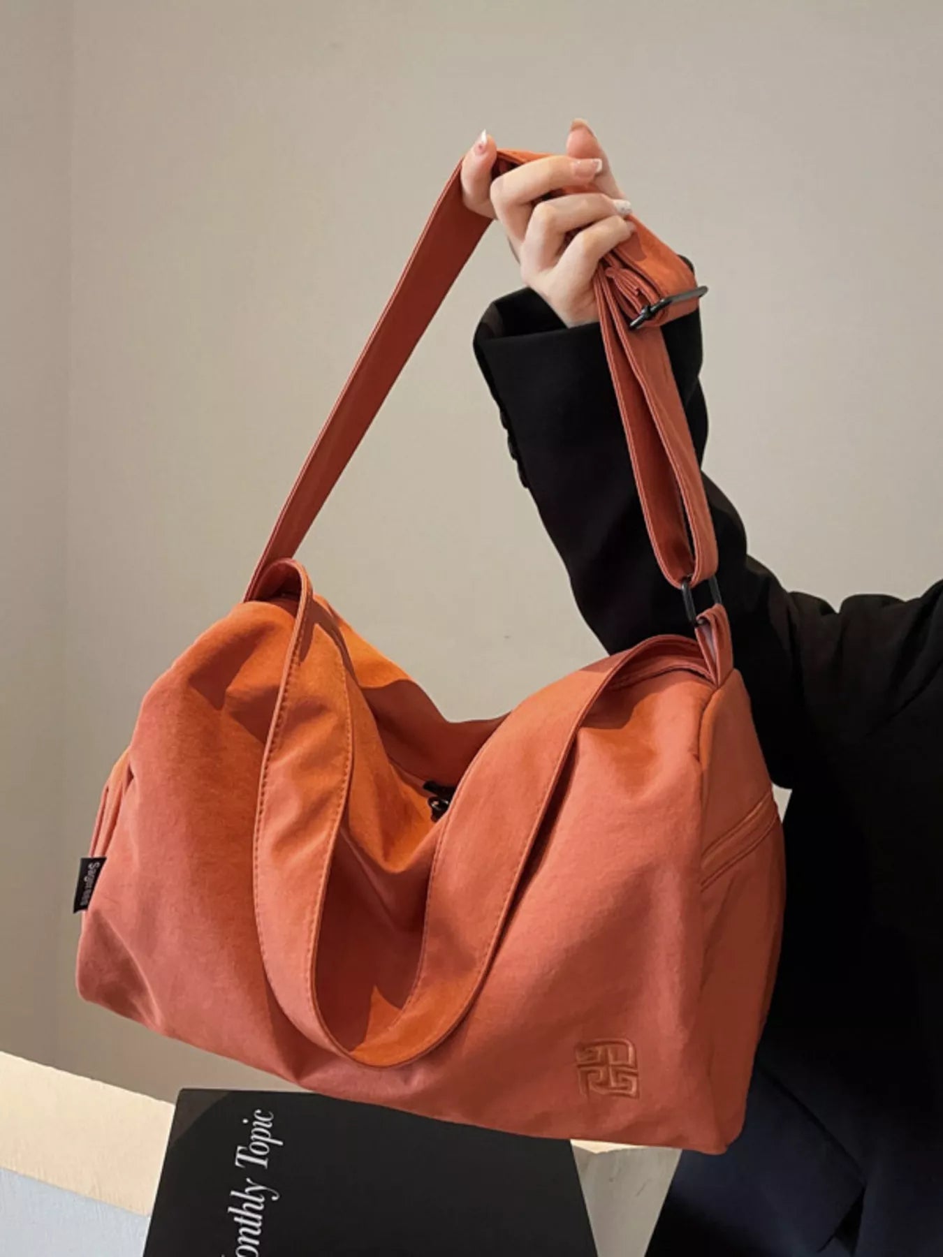 Large Capacity Lightweight Travel Bag - Crowned Energy CO.