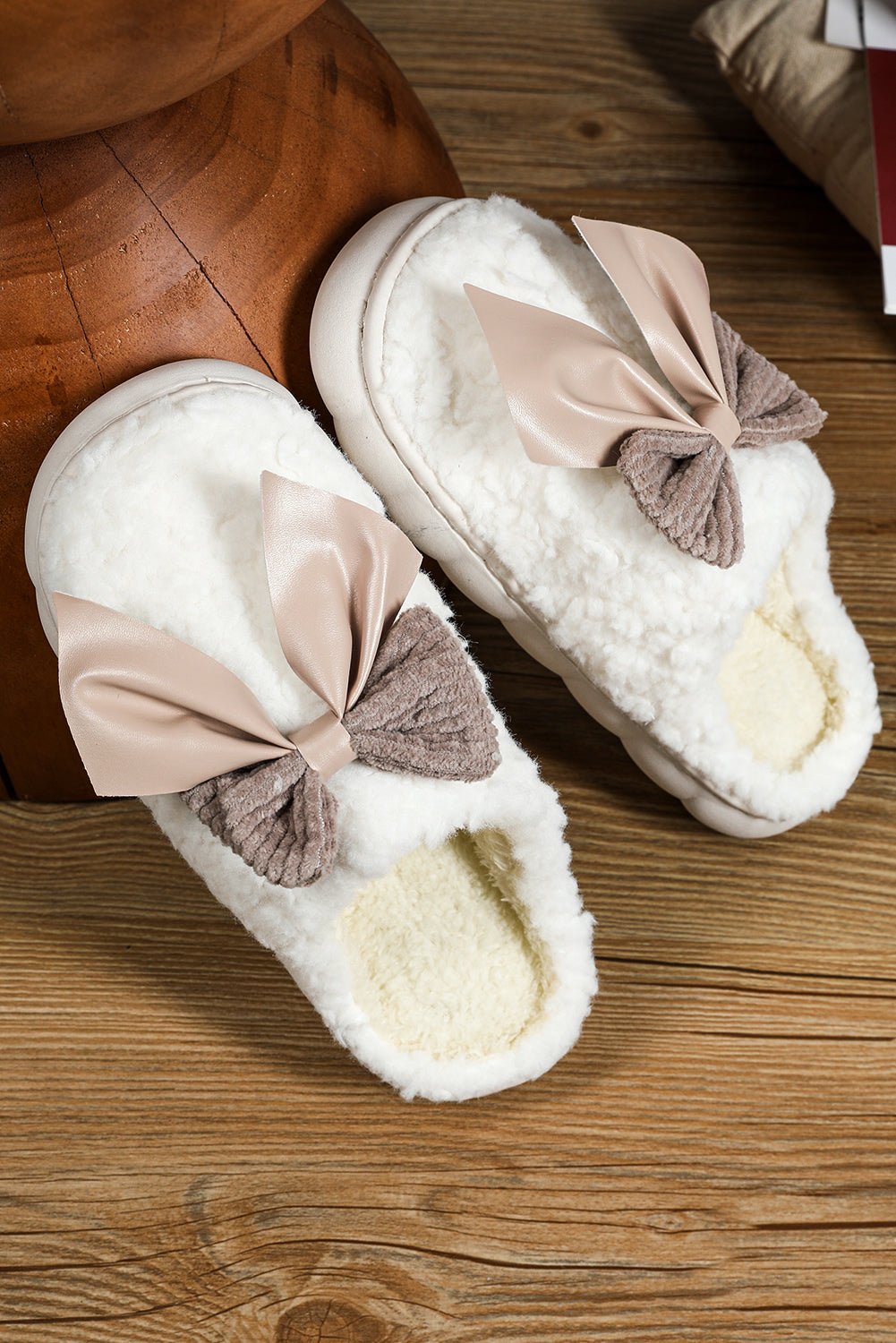 White Contrast Bowknot Applique Plush Winter Slippers (Bow Colors May Differ by Batch) - Goddess Vibes